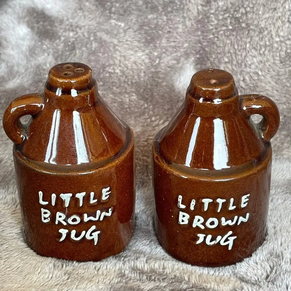 Little Brown Jug Salt & Pepper Shakers Vtg Moonshine Jugs 3